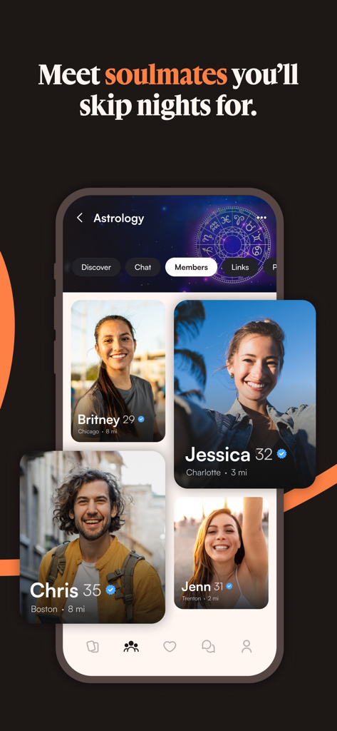 Jaumo Dating App: Flirt & Chat - Pantalla de la app de citas Jaumo mostrando perfiles de miembros dentro de una comunidad de interés en astrología.