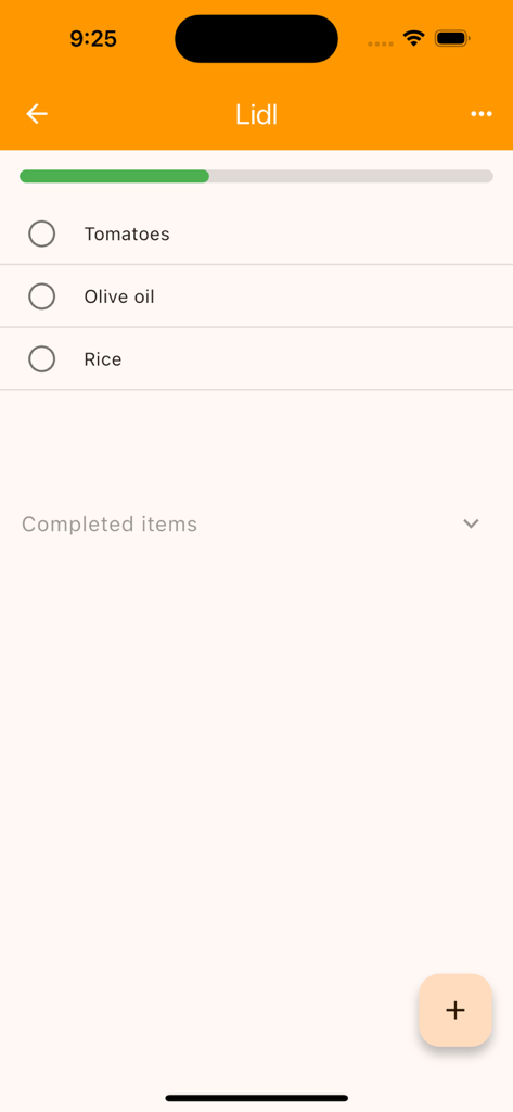 Interfaz de la aplicación OurHome que muestra una lista de la compra para Lidl con artículos y una barra de progreso