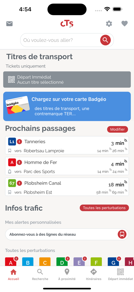 Dashboard der CTS Strasbourg App mit Echtzeit-Fahrplänen und Ticketkaufoptionen.