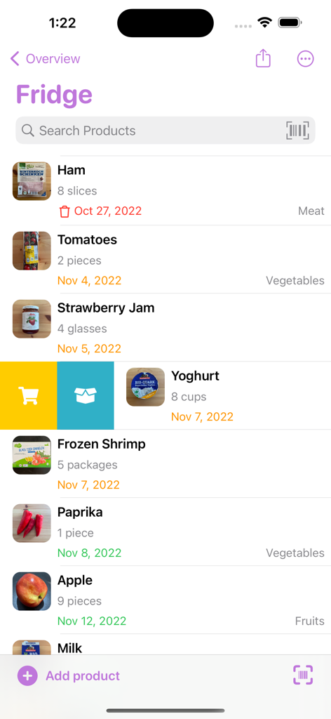 FoodShiner: Pantry Companion - FoodShinerアプリで賞味期限と数量が表示された冷蔵庫内の食品アイテムのリスト。