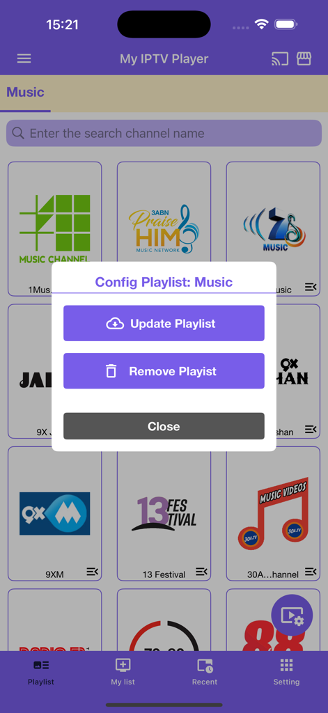 Menú de configuración de listas de reproducción en la aplicación My IPTV Player que muestra opciones de actualización y eliminación sobre una lista de canales de música