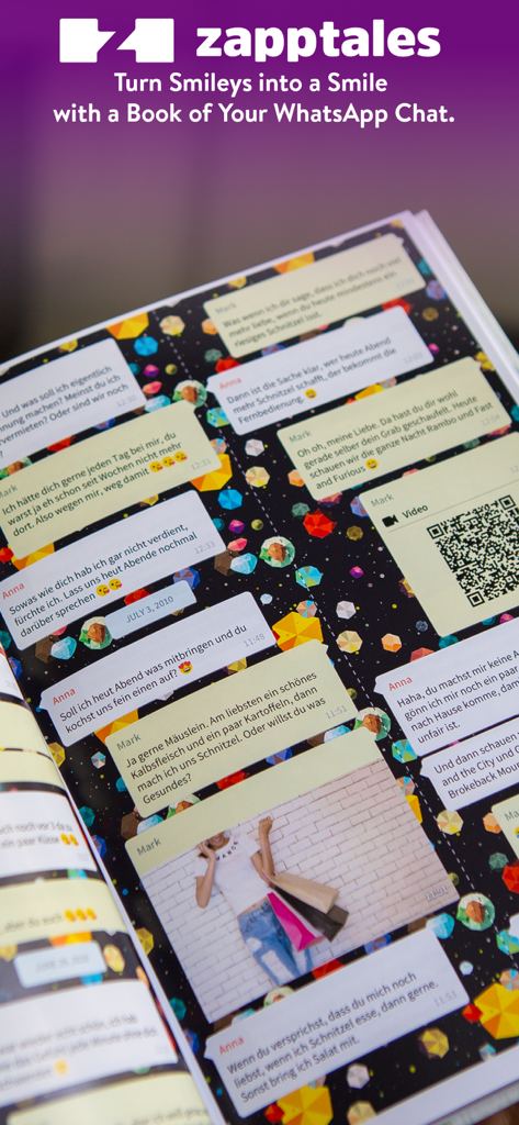 写真とテキストメッセージを含むWhatsAppチャット履歴を表示する高品質な印刷された本