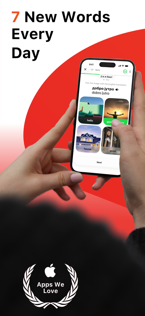 Una persona che utilizza l'app Impara il serbo con LENGO su uno smartphone per completare un quiz di vocabolario giornaliero.