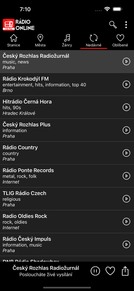 Rádio Online Česká - Interface da aplicação Rádio Online República Checa mostrando uma lista de estações de rádio checas categorizadas por cidade e género