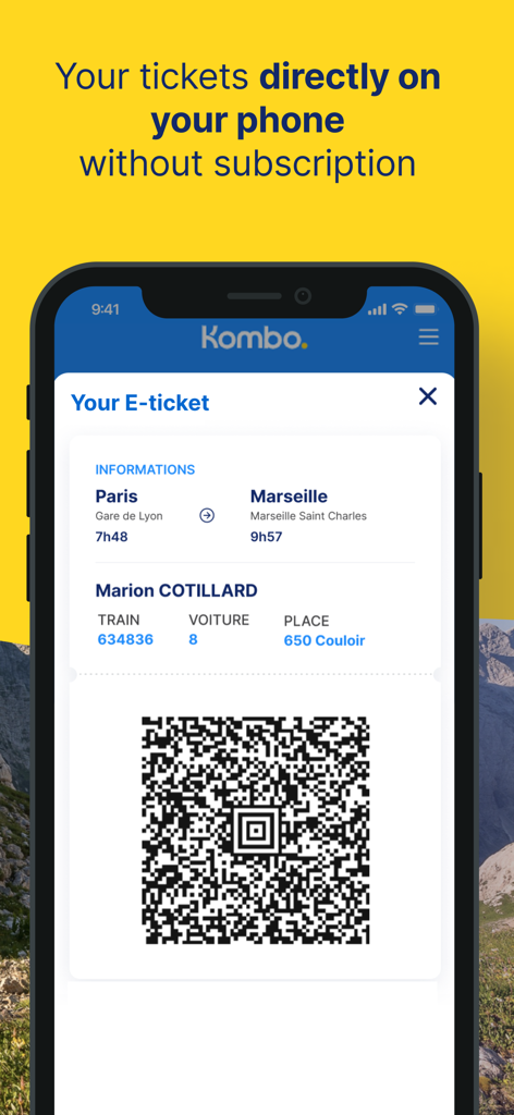 Un smartphone affichant un e-billet de train numérique avec un QR code pour un voyage de Paris à Marseille sur l'application Kombo.
