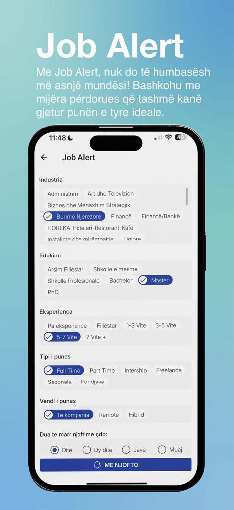 Interfaz móvil de la aplicación Staff.al que muestra la pantalla de configuración de Alertas de Empleo con varias categorías de filtros como industria, educación y experiencia