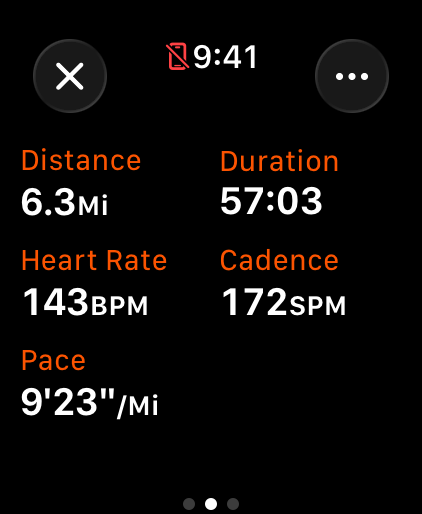 Running App for Watch - Fourie - Smartwatch interface of Fourie running app displaying distance duration heart rate and pace metrics
