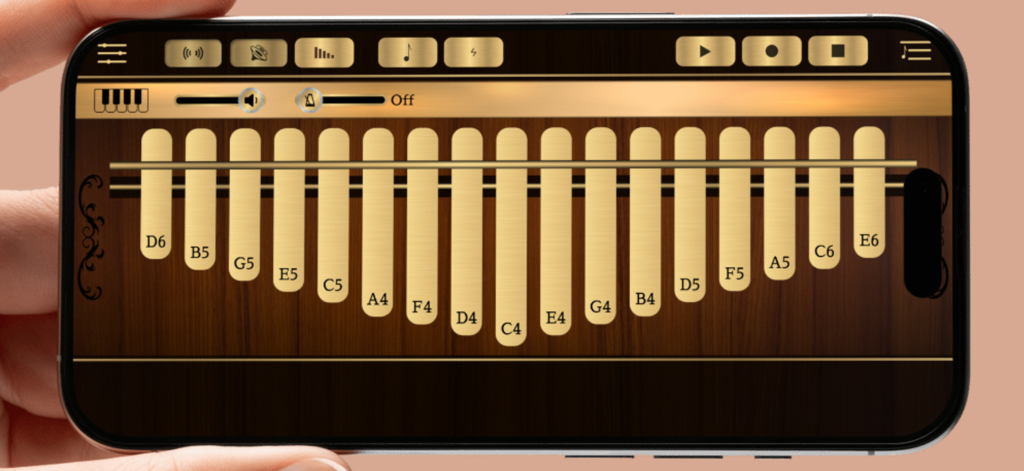 リアルなバーチャル親指ピアノインターフェースを備えたKalimba Simアプリを表示するスマートフォンのクローズアップ。