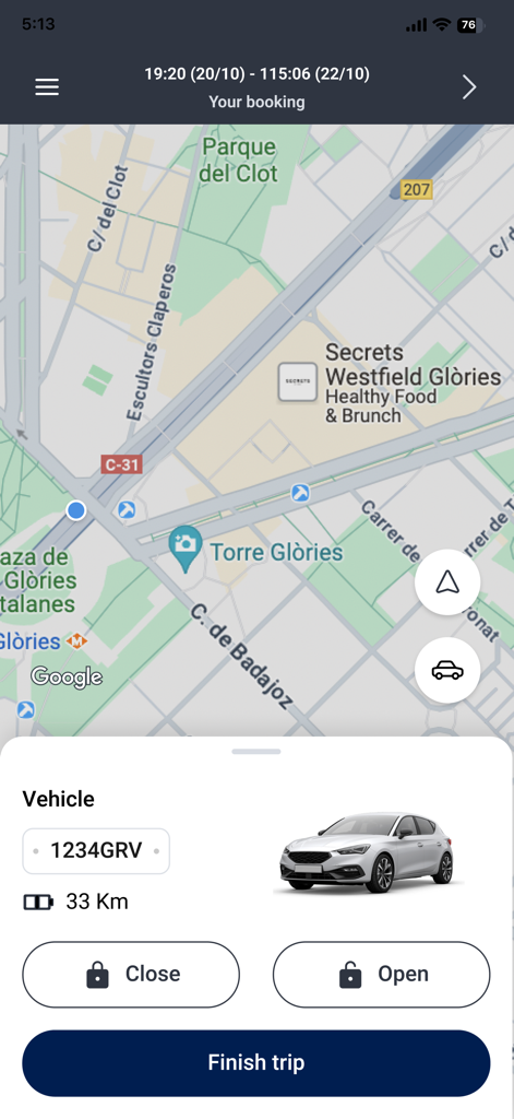 Volkswagen Move - Volkswagen Move App-Oberfläche mit Karte und Fahrzeugsteuerungsbuttons