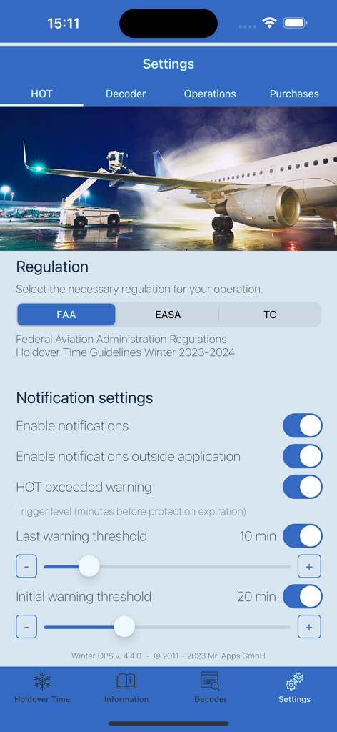 Winter OPS - Settings screen of the Winter OPS app showing aviation regulation selection and de-icing holdover time notification thresholds.
