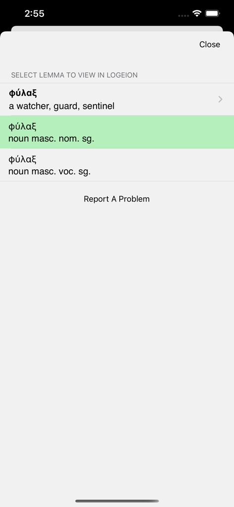 Captura de pantalla de la aplicación Attikos mostrando datos morfológicos y definiciones de la palabra griega antigua 'phylax'.