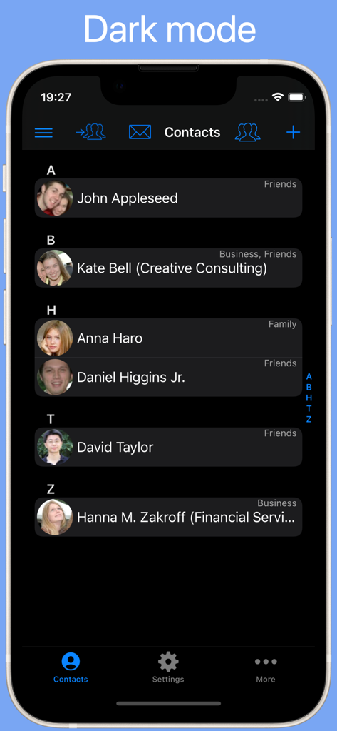 GroupsPro - Interfaz de la aplicación GroupsPro que muestra la lista de contactos en modo oscuro con etiquetas personalizadas como negocios y familia