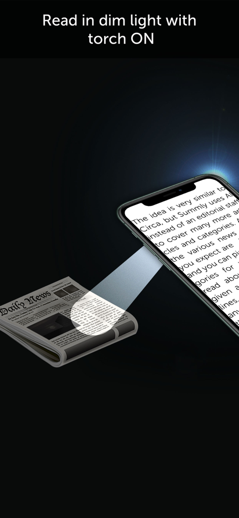 Aplicación de lupa de iPhone leyendo un periódico con poca luz con la linterna encendida