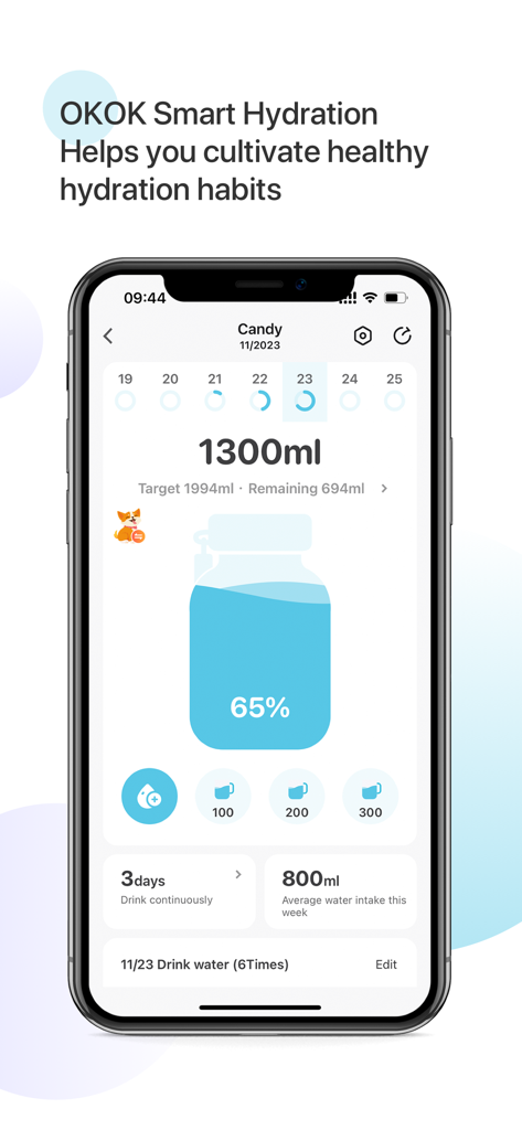 OKOK International app screen showing a daily water intake tracker with progress bars and hydration goals.