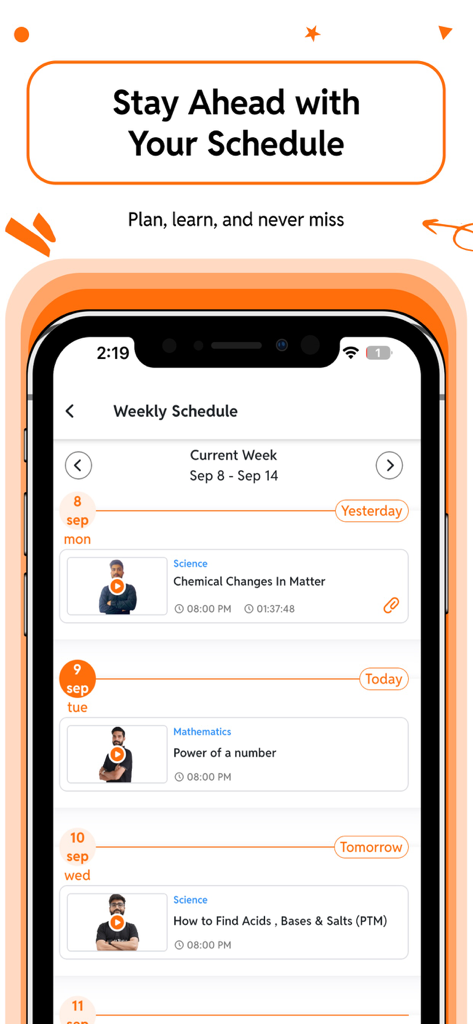 CuriousJr powered by PW - Weekly class schedule screen in the CuriousJr learning app showing upcoming live science and mathematics lessons
