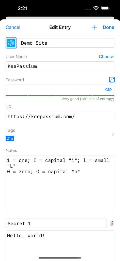 Pantalla de edición de entrada de KeePassium Pro con fuerza de contraseña y notas