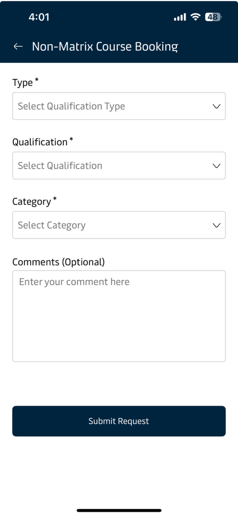 Tela de reserva de curso não-Matrix no aplicativo Maersk Training TMS mostrando campos de formulário para tipo de qualificação e categoria