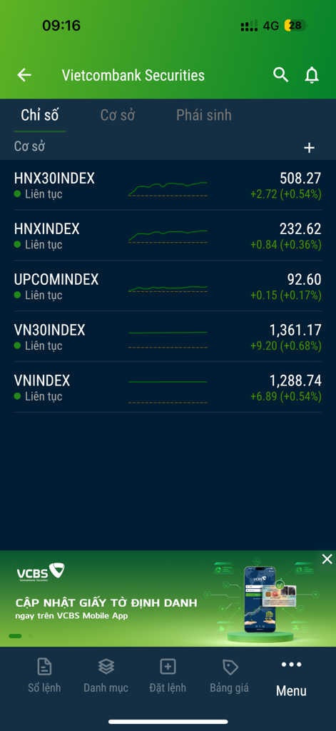 VCBS Mobile - Interfaz de la aplicación VCBS Mobile que muestra varios índices del mercado bursátil vietnamita como VNIndex y HNXIndex con cambios de precios en tiempo real