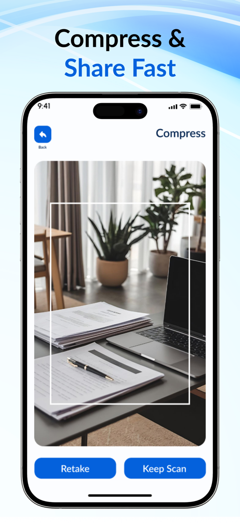 Pantalla de iPhone que muestra la interfaz de escaneo y compresión de documentos de la aplicación eSign.