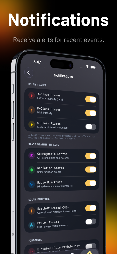 SOL.SWx: Aurora & Sun Tracker - Interface do aplicativo SOL.SWx mostrando as configurações de notificação para erupções solares, tempestades geomagnéticas, tempestades de radiação e apagões de rádio.