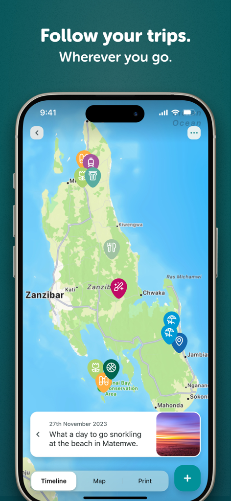 Un smartphone mostrando la aplicación Journi con un mapa de viaje de Zanzíbar con marcadores para actividades y una entrada de diario sobre snorkel.