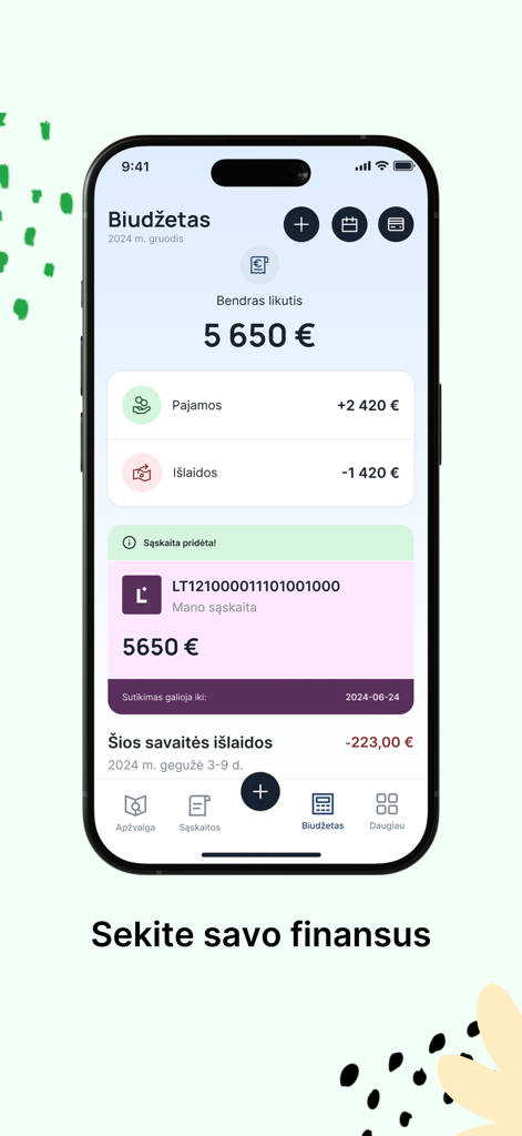 Viena sąskaita - Panel de seguimiento de presupuesto de la aplicación móvil Viena saskaita que muestra el saldo total de ingresos y gastos mensuales