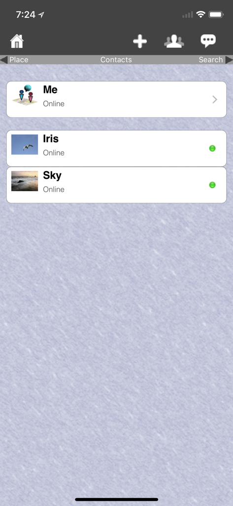 Interfaz de la aplicación Phone Tracker que muestra una lista de contactos en línea para el rastreo de ubicación en tiempo real