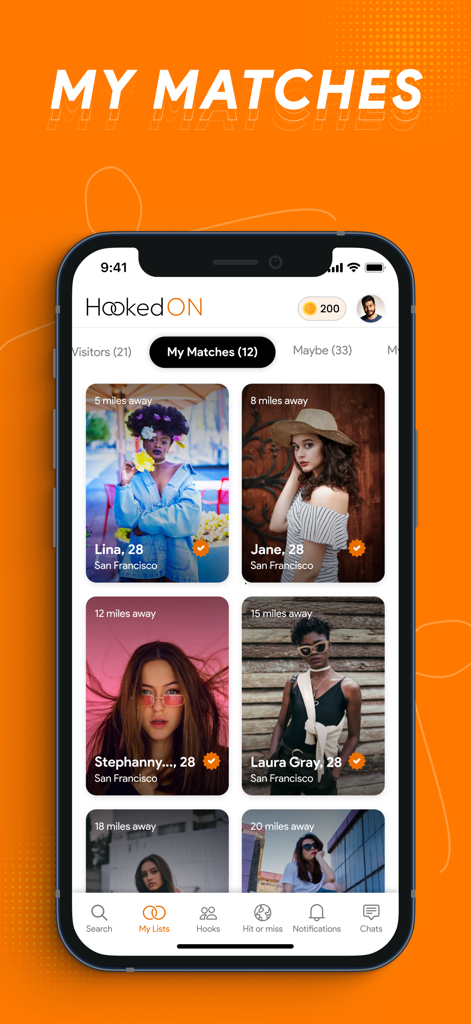 Hooked On Dating Local App - Una pantalla móvil que muestra una cuadrícula de coincidencias de perfiles locales con nombres y edades en la app Hooked On Dating.