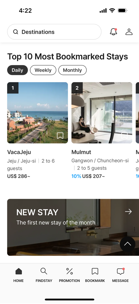 Interface de l'application STAYFOLIO montrant les meilleurs séjours de luxe et architecturaux mis en favoris