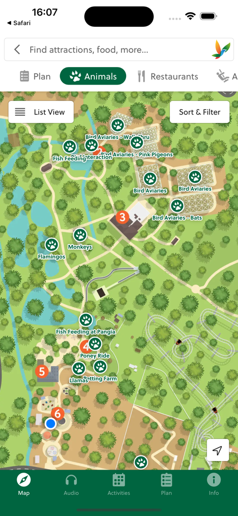 カセラ・ネイチャー・パークのインタラクティブマップ。動物のアトラクションやナビゲーションマーカーが特徴です。