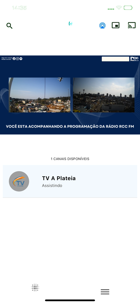 WiTV play - Interface de l'application IPTV WiTV play montrant une diffusion en direct de Radio RCC FM et une liste de chaînes disponibles comme TV A Plateia