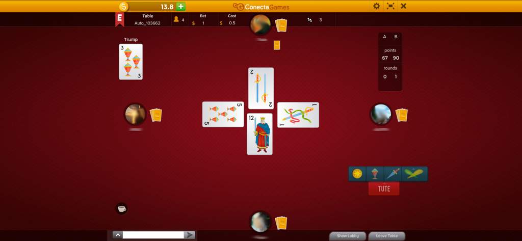 Quatre joueurs participant à une partie en ligne du jeu de cartes Tute en utilisant le jeu de cartes espagnol traditionnel.