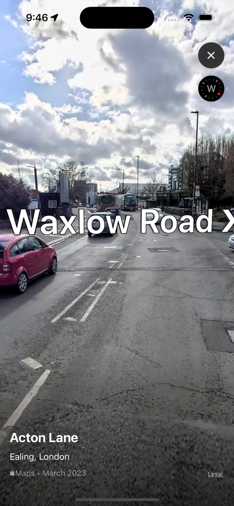 Street View-Live Camera 360° - Interfaz de aplicación móvil que muestra una vista callejera de 360 grados de una calle en Londres