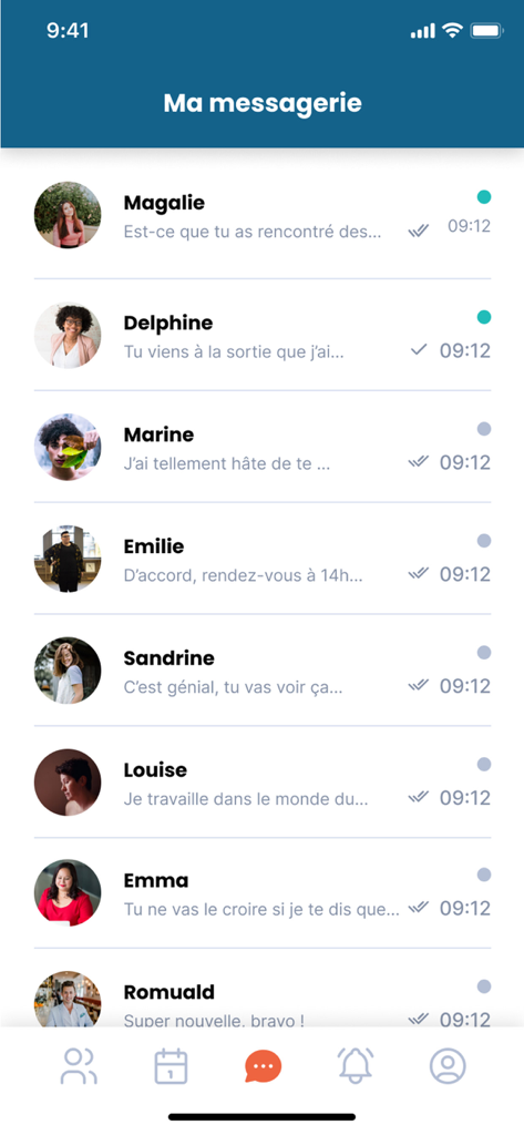 Atypikoo: rencontres atypiques - Écran de l'application mobile Atypikoo montrant une liste de messages de chat privés avec divers membres de la communauté