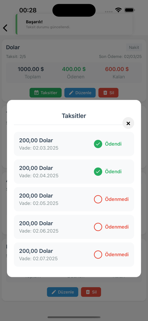 Borç Takipモバイルアプリ画面。支払い済みと未払いのステータスで、米ドル建ての負債の分割払いの詳細なリストが表示されます。
