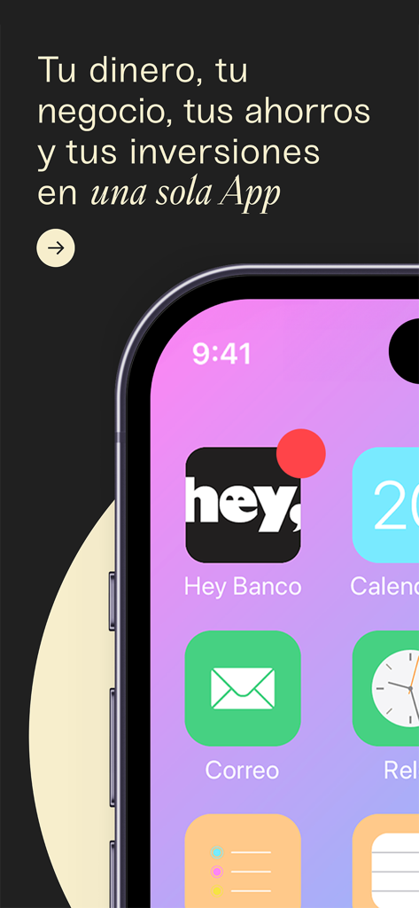 Ecrã de smartphone exibindo o ícone da aplicação Hey Banco e um slogan em espanhol para gestão financeira completa.