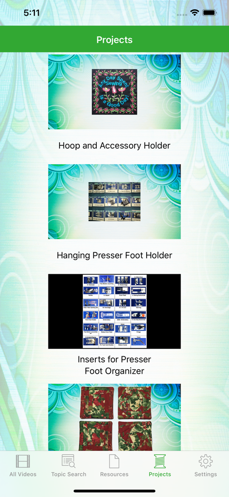 My 15000 - Screenshot della schermata Progetti dell'app My 15000 che mostra tutorial per porta accessori e organizer per macchine da cucire