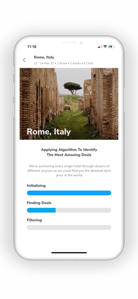 Interface do aplicativo móvel LockTrip mostrando o algoritmo pesquisando ofertas de hotéis em Roma com barras de progresso.