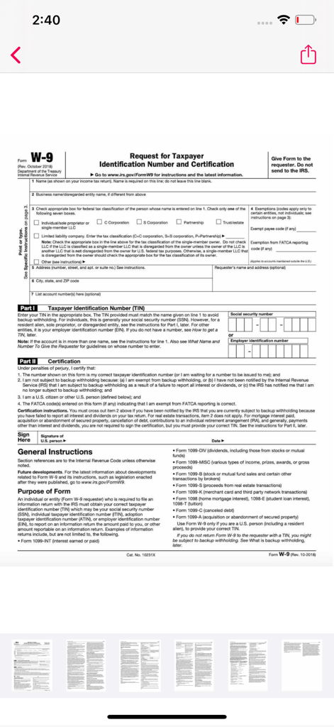 PDF Scanner Pro ⊟ - Un formulaire fiscal W-9 numérisé affiché dans l'interface de l'application Scanner PDF Pro
