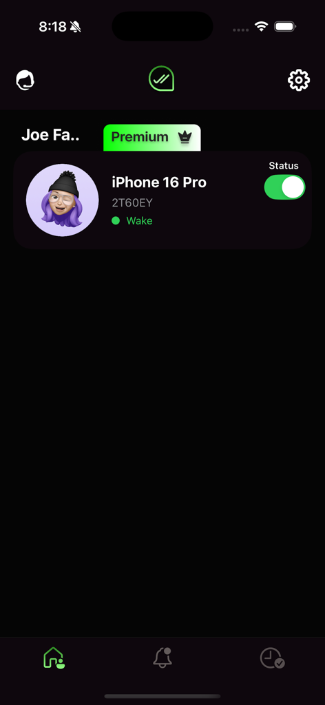 WaLooker: Parent Sleep Tracker - Interfaz de la aplicación WaLooker que muestra el estado del dispositivo de un niño como despierto con una insignia premium