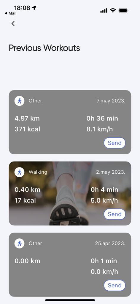 Distant Race App screen showing a list of previous workouts with distance, duration, and calorie metrics.