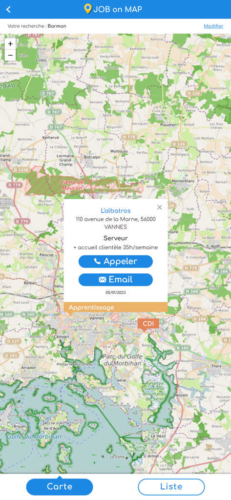 직접 전화 및 이메일 연락 버튼이 있는 웨이터의 지역 일자리 목록을 보여주는 대화형 지도 인터페이스