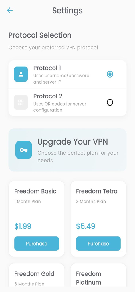 Pantalla de configuración de la aplicación Freedom-VPN que muestra opciones de selección de protocolo y los planes de suscripción disponibles.
