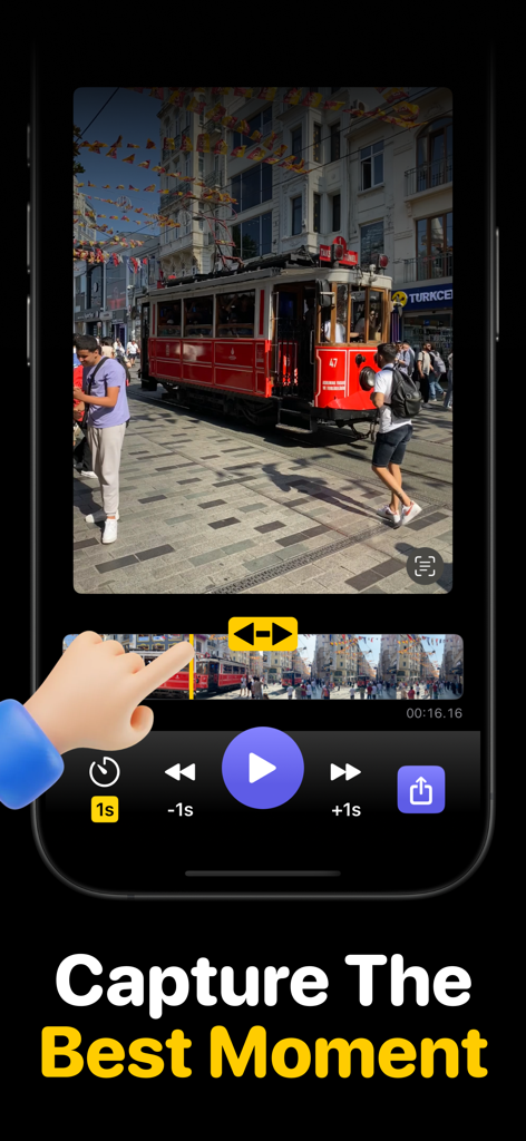 Oberfläche der Framera-App, die eine Hand zeigt, die einen hochwertigen Frame aus einem Video einer roten Straßenbahn auswählt