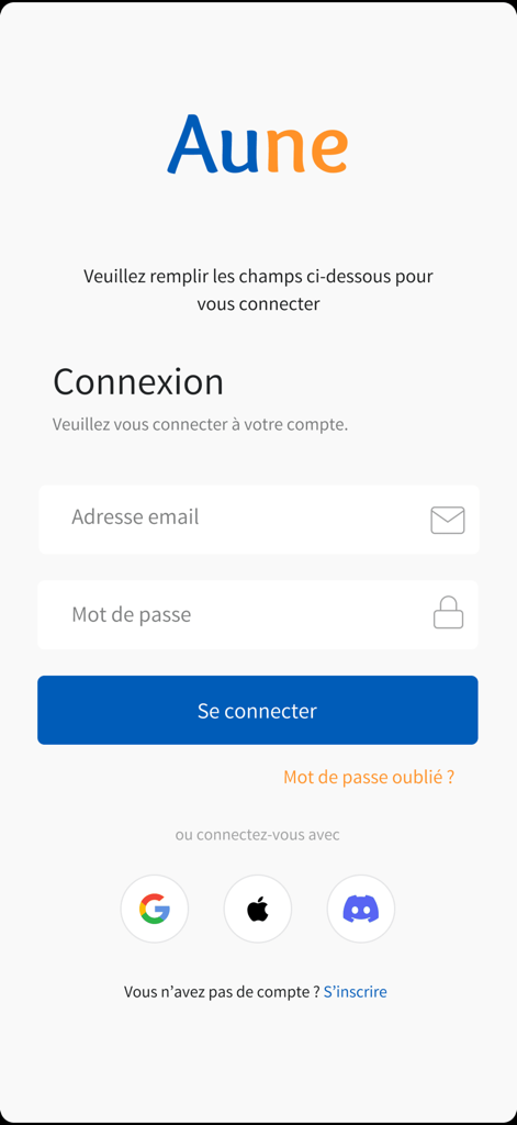Auneアプリのログインインターフェース、メールとソーシャルサインインオプションが表示されています