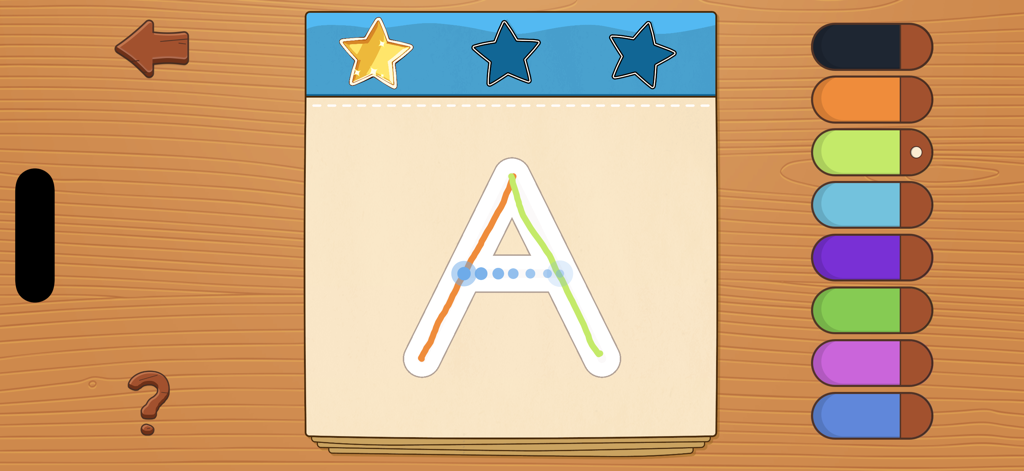 iTrace for Schools - Prática de escrita no aplicativo iTrace para Escolas mostrando o traçado de uma letra A maiúscula