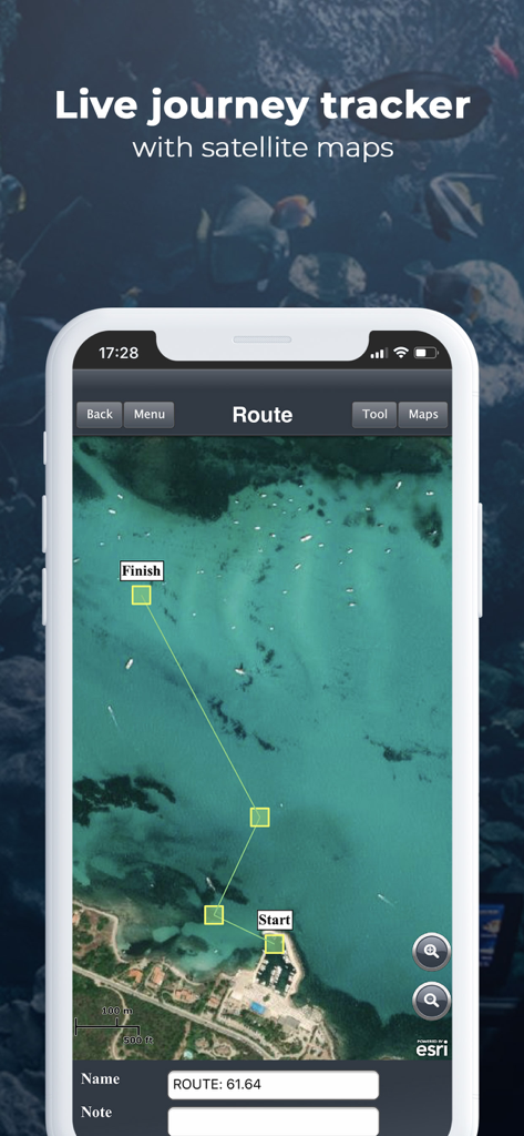 Marine Navigation App zeigt einen Live-Routen-Tracker auf einer detaillierten Satellitenkarte