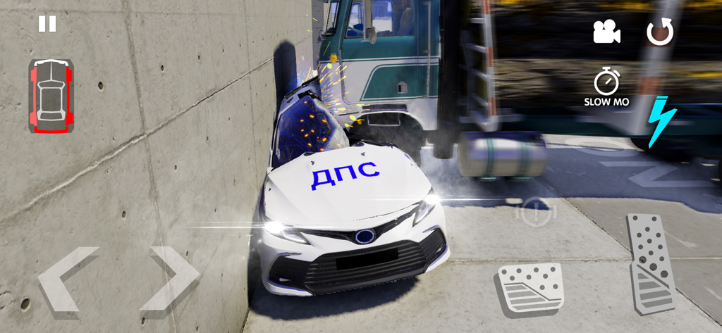 Un coche blanco siendo aplastado contra un muro de hormigón por un camión grande en una simulación de choque realista