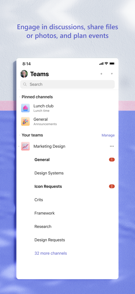 전문적인 공동 작업을 위해 정리된 고정 채널 및 팀 워크스페이스를 보여주는 Microsoft Teams 모바일 앱 인터페이스.