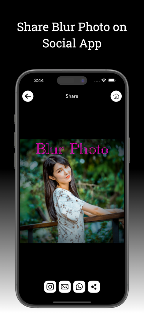 Blur Photo Editor - Point Blur - Uma tela de smartphone exibindo a opção de compartilhar uma foto desfocada em aplicativos de mídia social como Instagram e WhatsApp.